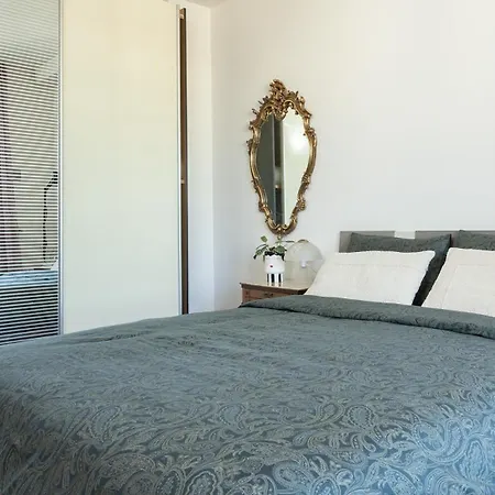 Two Spacious Bedrooms 1 Minute To Metro Stop Milan Exterior photo